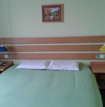 Home Inn Chongming Island West Road - Tsingtao 칭다오 외부 사진