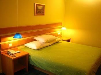 Home Inn Chongming Island West Road - Tsingtao 칭다오 외부 사진